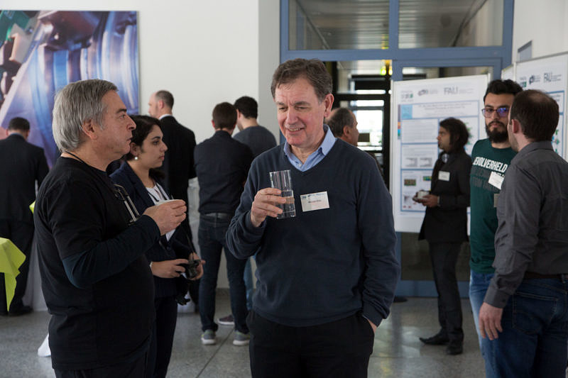 Impressions during the poster session (Image: Georg Pöhlein)