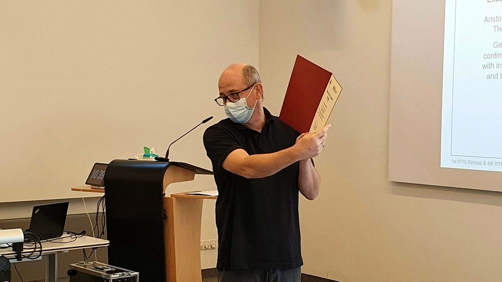 Presentation of the certificate by Paul Steinmann to ...