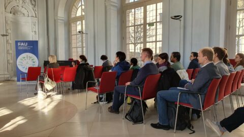 The researchers take a seat in the Wassersaal. (Image: A. Dakkouri-Baldauf)