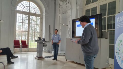 Manuel Friedrich and Michael Stingl during a debate. (Image: A. Dakkouri-Baldauf)